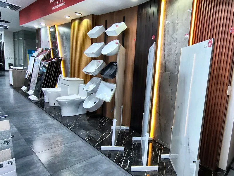 El Fluxómetro Av. México – sanitarios y pisos
