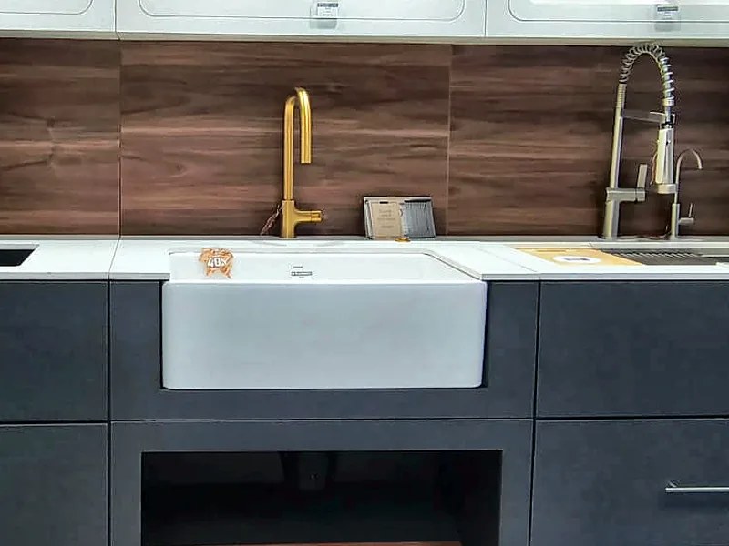 El Fluxómetro Av. México – exhibición de grifería de cocina