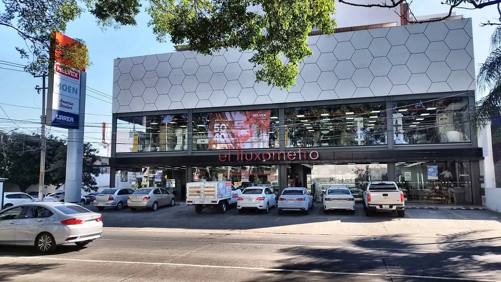 Fachada El Fluxómetro Niños Héroes